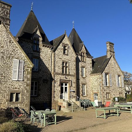 Chateau Du Bourg Saint-Denis-de-Gastines Exteriör bild